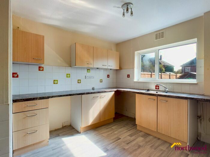 2 Bedroom Semi-Detached House To Rent In Beaconsfield Drive, Blurton, Stoke-On-Trent, ST3