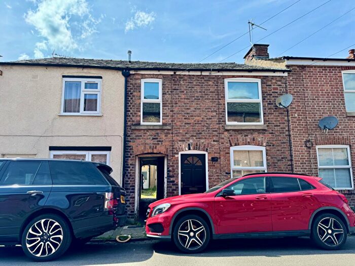 1 Bedroom Flat To Rent In Pool Steet, Macclesfield, SK11