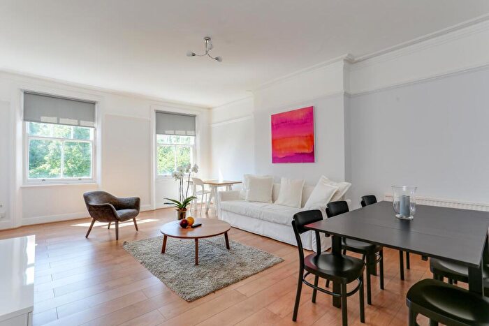 2 Bedroom Apartment To Rent In Flat B, Broadhurst Gardens, West Hampstead, NW6