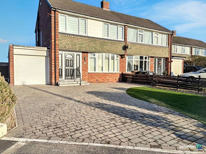 3 Bedroom Semi Detached House For Sale In Rayleigh Drive, Wideopen, Newcastle Upon Tyne, Tyne And Wear, NE13