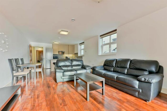1 Bedroom Flat To Rent In North Road, Brentford TW8