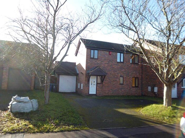 3 Bedroom House To Rent In Teasel Way, Cherry Hinton, Cambridge, CB1