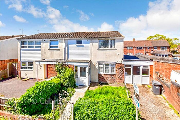 3 Bedroom Semi-Detached House For Sale In Sunwood Road, Havant, Hampshire, PO9