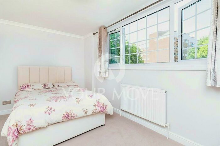 Garage / Parking To Rent In Phoenix Place, Dartford, Kent, DA1