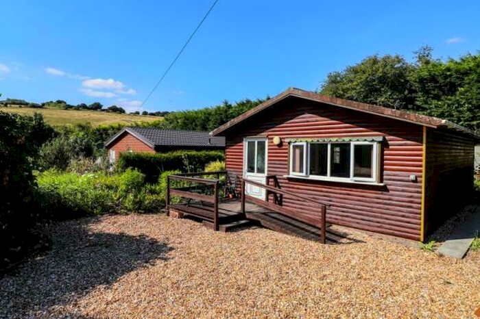 2 Bedroom Chalet To Rent In Hensting Lane, Owslebury, Winchester, SO21
