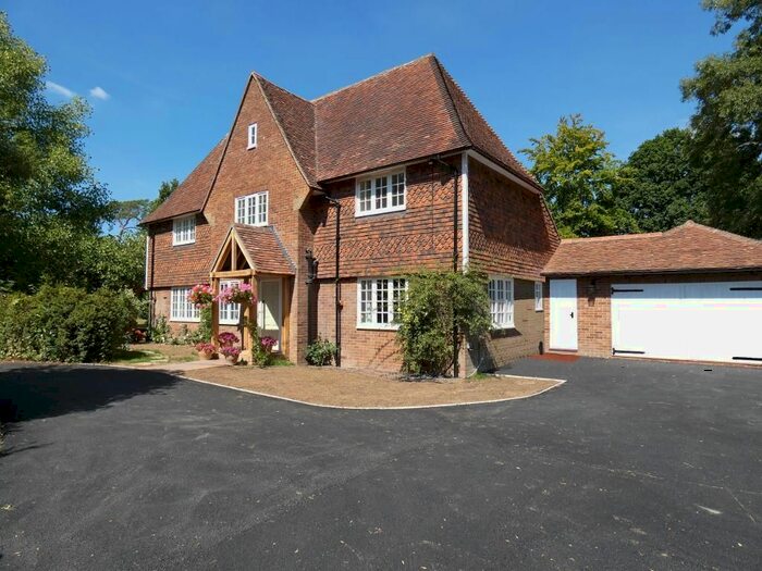 5 Bedroom Detached House To Rent In Walkhurst Road, Cranbrook, Kent, TN17