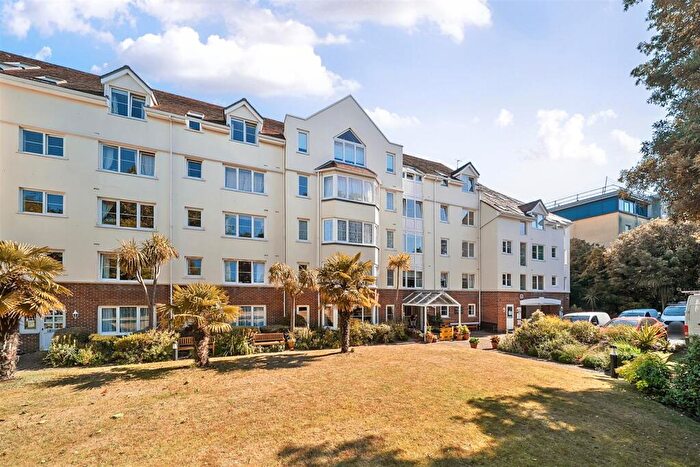 1 Bedroom Retirement Property For Sale In Wellington Court, Bournemouth, Dorset, BH2