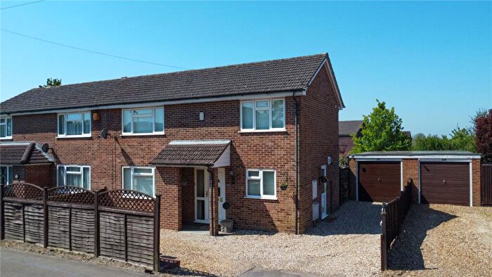 3 Bedroom Semi-Detached House For Sale In Whitley Wood Lane, Reading, Berkshire, RG2