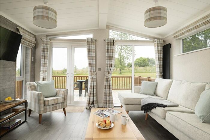 2 Bedroom Lodge For Sale In Two Bed Omar Arden, Doublebois Lodge Escape, Dobwalls, Liskeard, Cornwall, PL14