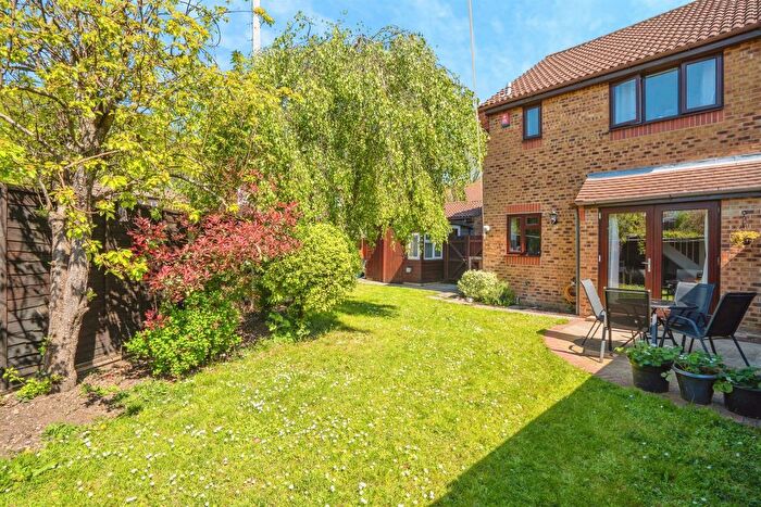 1 Bedroom Semi-detached House For Sale In Whinchat Close, Fareham, PO15