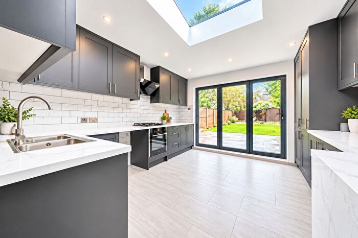 4 Bedroom Terraced House For Sale In Elgin Road, Croydon, CR0