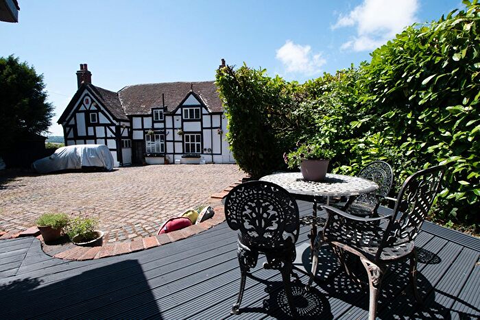 4 Bedroom Detached House For Sale In Mucklow Hill, Halesowen, B62