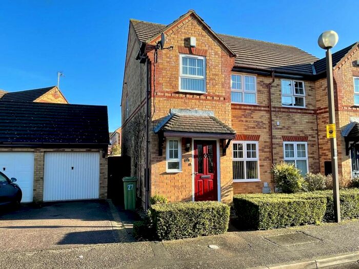 3 Bedroom Semi-Detached House To Rent In The Nortons, Caldecotte, MK7