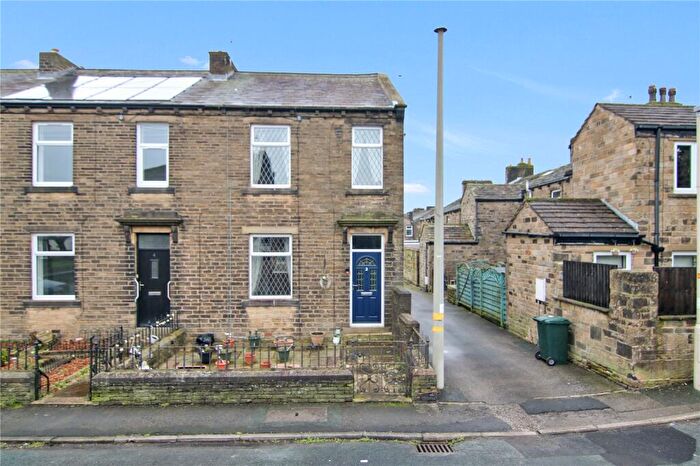 3 Bedroom Terraced House For Sale In North Street, Sutton-in-Craven, BD20