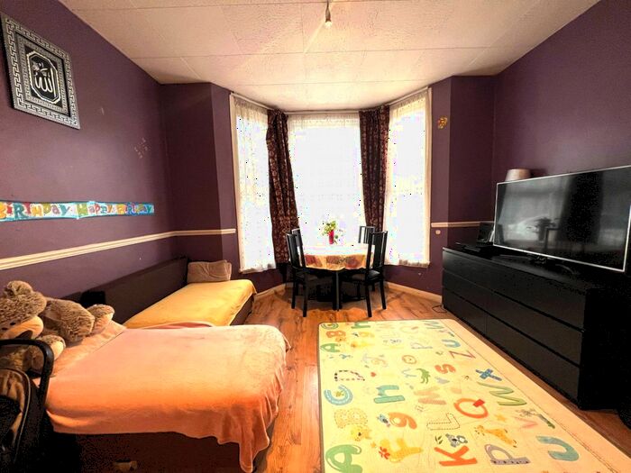 1 Bedroom Flat To Rent In Argyle Road, Ilford, IG1