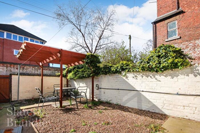 1 Bedroom Terraced House To Rent In Castle Boulevard, Nottingham, NG7