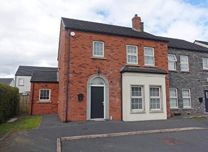 3 Bedroom Semi-Detached House For Sale In Railway Manor, Maguiresbridge, BT94