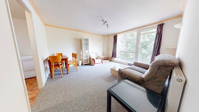 2 Bedroom Flat To Rent In Sillwood Place, City Centre, Brighton, BN1
