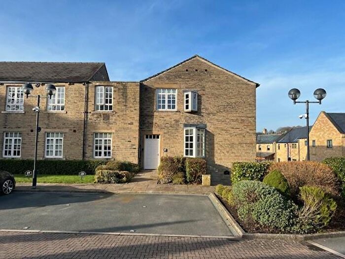 2 Bedroom Apartment To Rent In Whitley Willows, Lepton, Huddersfield, HD8