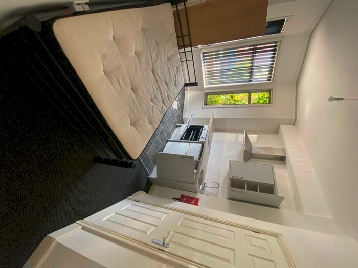 Studio To Rent In Wren Street, Coventry, West Midlands, CV2