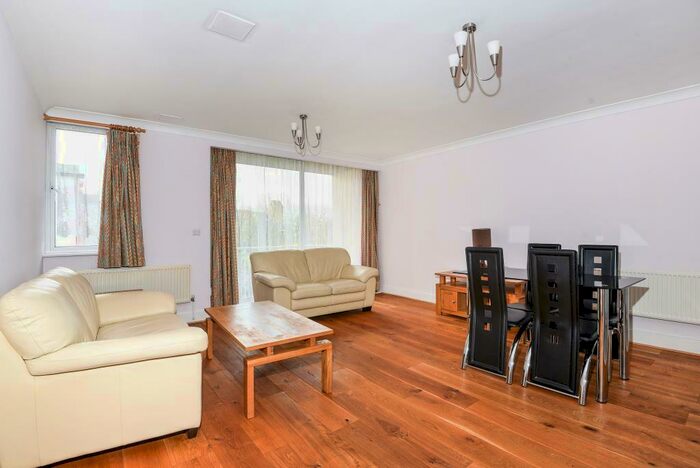 1 Bedroom Apartment To Rent In Regent Court, St Johns Wood, NW8