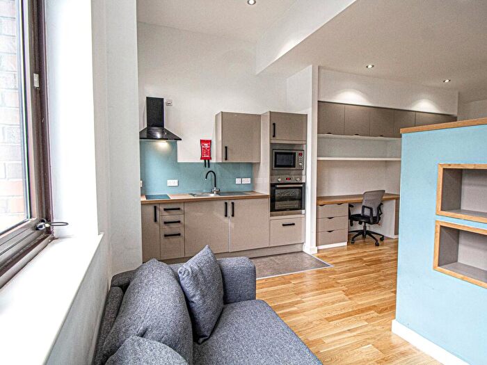 Apartment To Rent In Apt, Q Two Residence #, LS1