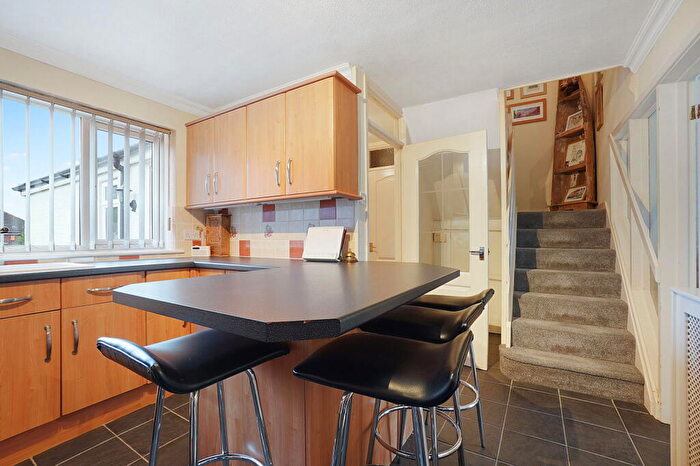 3 Bedroom End Of Terrace House For Sale In Snodhurst Avenue, Chatham, ME5