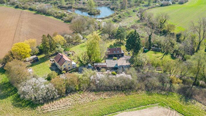 6 Bedroom Detached House For Sale In Norwich Road, Thwaite, Eye, IP23
