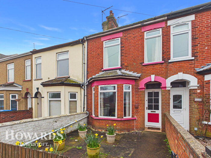 3 Bedroom Terraced House For Sale In St Margarets Road, Lowestoft, NR32