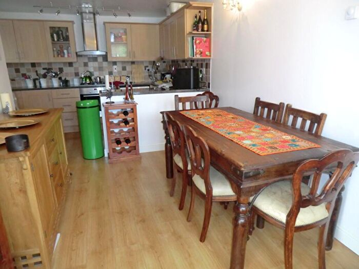 2 Bedroom Maisonette To Rent In Shaw Drive, Walton-on-Thames, KT12