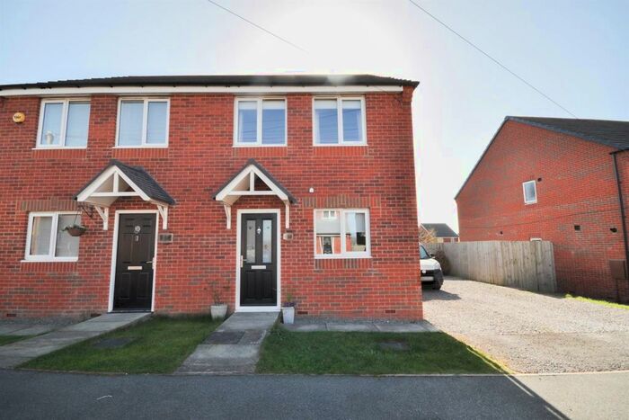 3 Bedroom Semi-Detached House To Rent In Mulberry Avenue, Marley Park, SR5