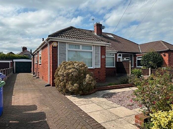 2 Bedroom Bungalow To Rent In Rishworth Drive, Manchester, M40