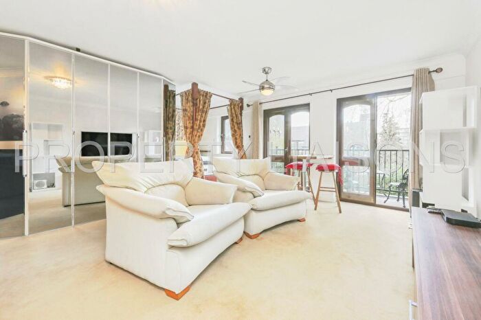 Studio To Rent In George Leybourne House, Fletcher Street, London, E1