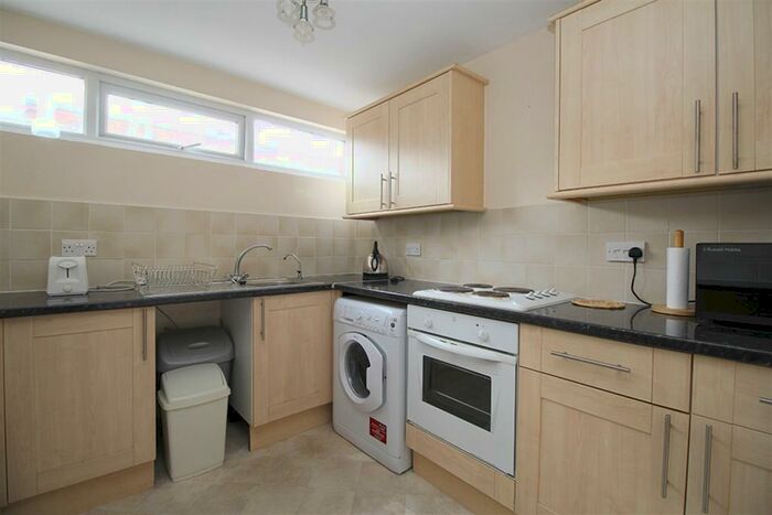 1 Bedroom Apartment To Rent In Knightthorpe Court, Burns Road, Loughborough, LE11