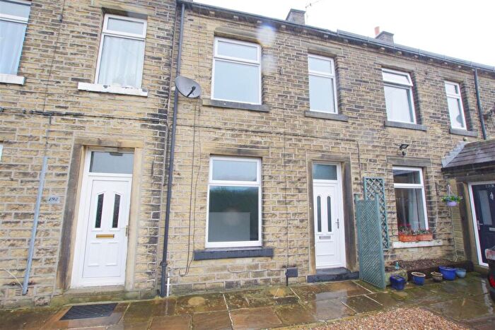 2 Bedroom Terraced House To Rent In Saddleworth Road, Greetland, Halifax, HX4