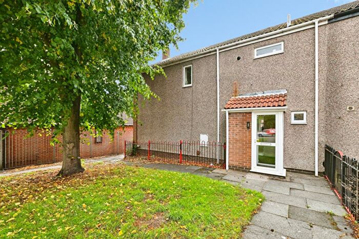 3 Bedroom End Of Terrace House For Sale In Stoney Houghton Gardens, Nottingham, NG6