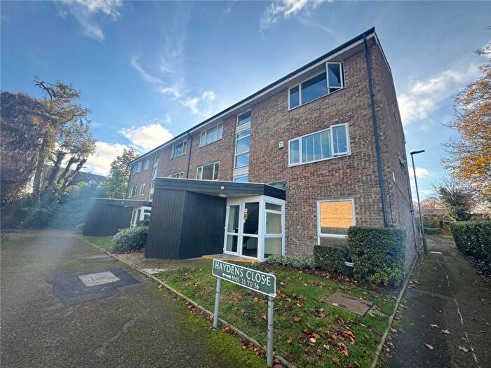 1 Bedroom Flat For Sale In Haydens Close, Orpington, Kent, BR5