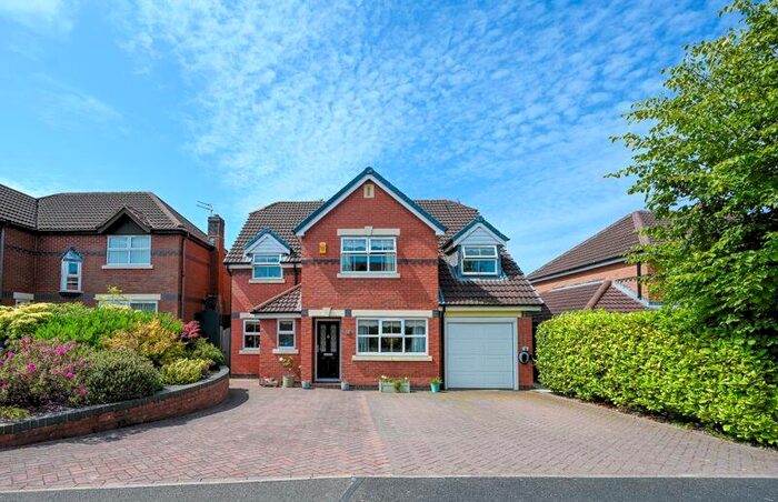 4 Bedroom Detached House For Sale In Bracknel Way, Aughton, L39