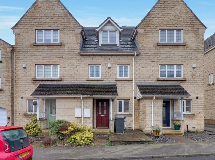 3 Bedroom Terraced House For Sale In Prospect Road, Longwood, Huddersfield, HD3
