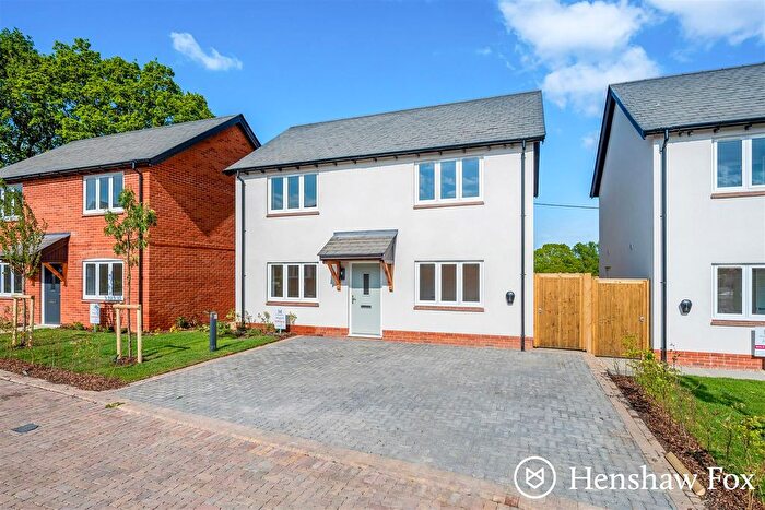 3 Bedroom Detached House For Sale In Meadowbrook Gardens, Totton, Hampshire, SO40