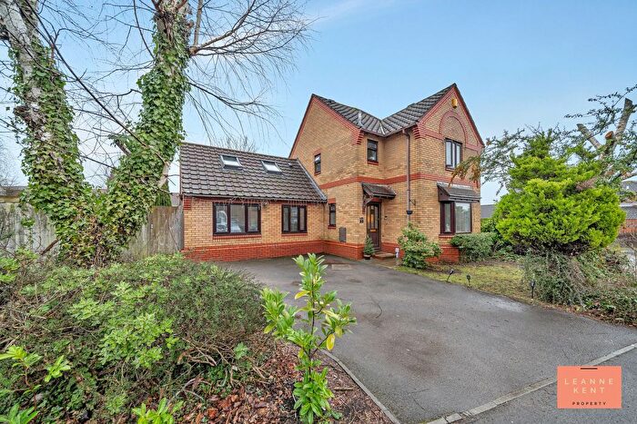 4 Bedroom Detached House For Sale In Foster Drive, Penylan, CF23