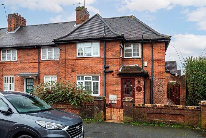 6 Bedroom End Terrace House For Sale In Daffodil Street, W12