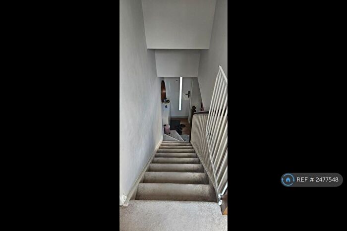 2 Bedroom Bungalow To Rent In Bittacy Rd, London, NW7