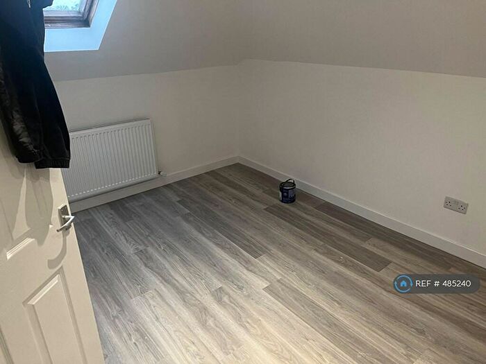 1 Bedroom Flat To Rent In West Main Street, Harthill, ML7