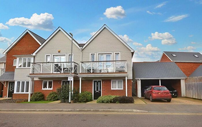 3 Bedroom Semi Detached House To Rent In Amisse Drive, Holborough Lakes, ME6