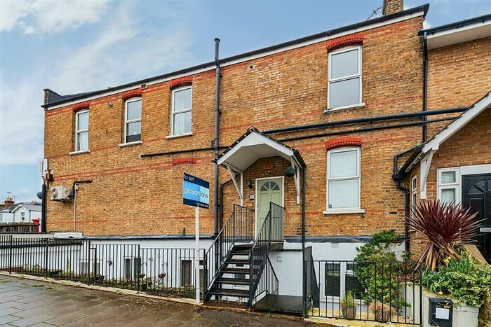 1 Bedroom Flat To Rent In Chestnut Court, Richmond Road, Kingston Upon Thames, KT2