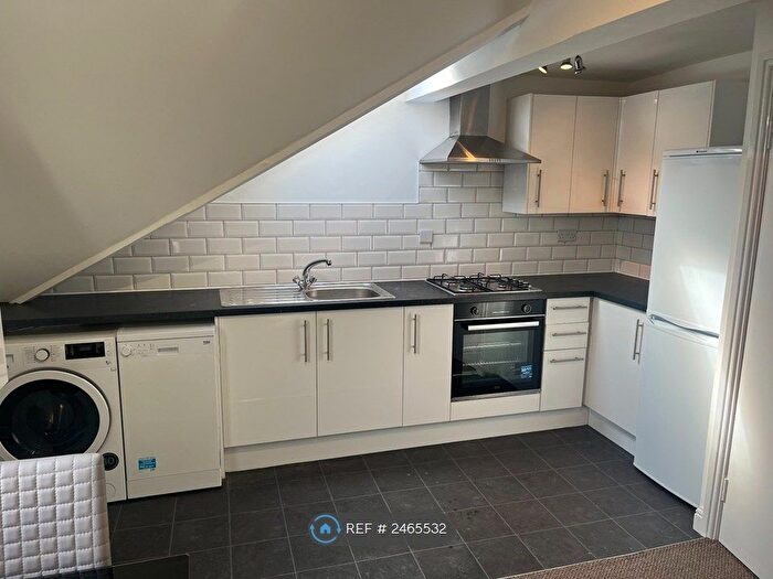1 Bedroom Flat To Rent In West Didsbury, Manchester, M20