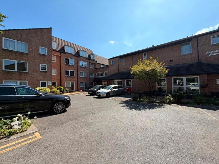 1 Bedroom Apartment For Sale In Mount Hermon Road, Woking, Surrey, GU22