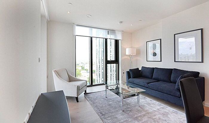 1 Bedroom Flat To Rent In Gabriel Walk, Elephant And Castle, London, SE1