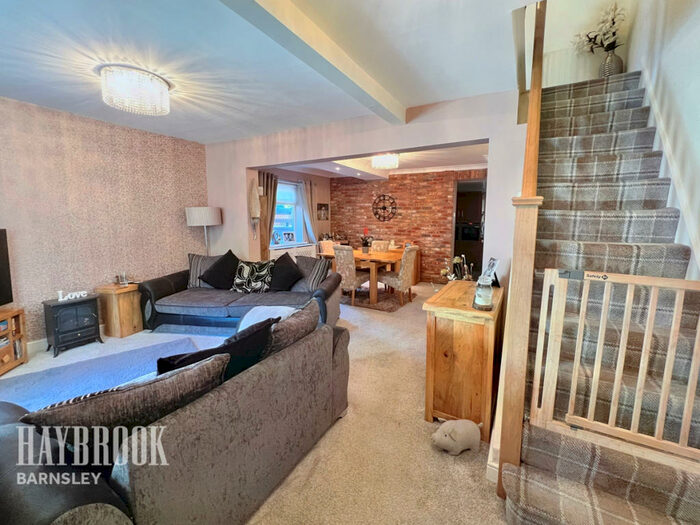 3 Bedroom Semi Detached House For Sale In Wood Walk, Wombwell, S73